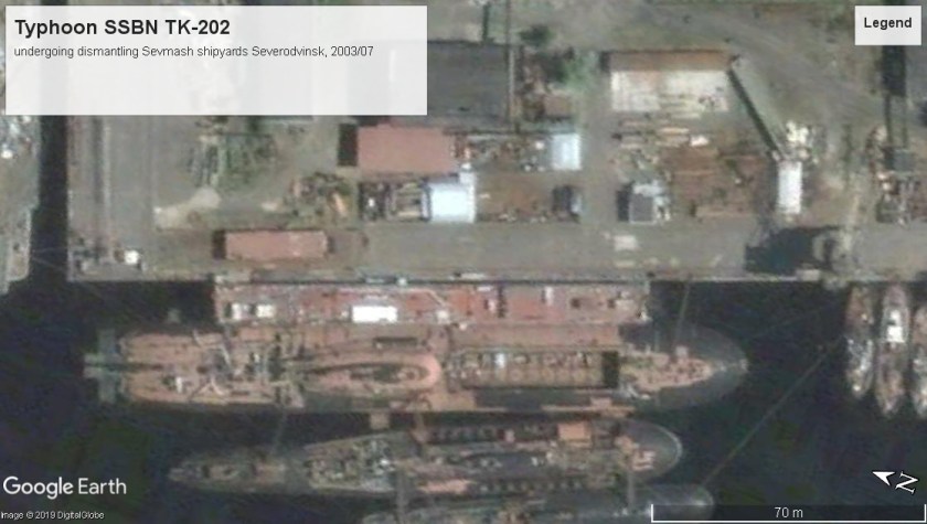 Typhoon TK-202 Scrap Sevmash 2003.jpg