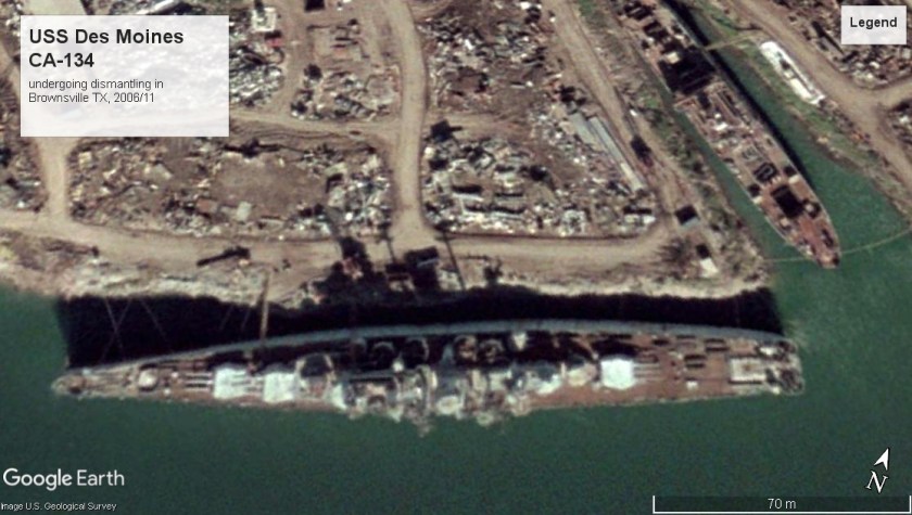 USS Des Moines CA-134 Brownsville TX 2006.jpg