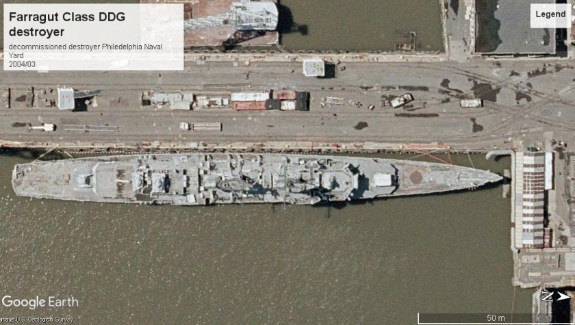 Farragut Class DDG Philedelphia PA 2004.jpg
