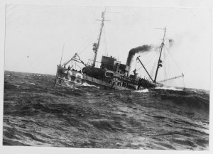 USS Auk AM-38 NH 45252