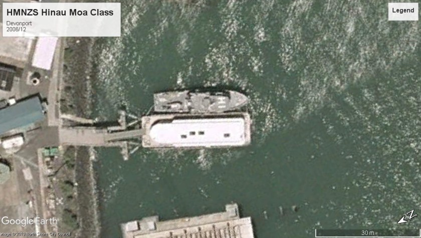HMNZS Hinau Devonport NZ 2006