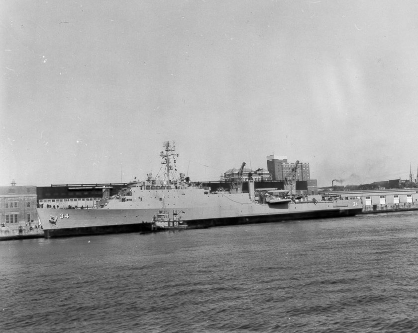 USS Hermitage LSD-34 HFX 1964 HS-75047