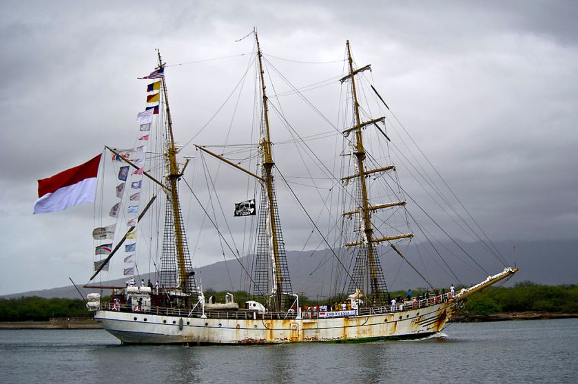 KRI tall ship