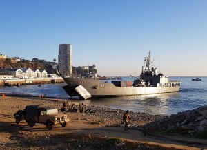 Rancagua_(LST-92)_Playa_San_Mateo