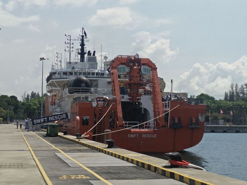 MV_Swift_Rescue_at_IMDEX_2015