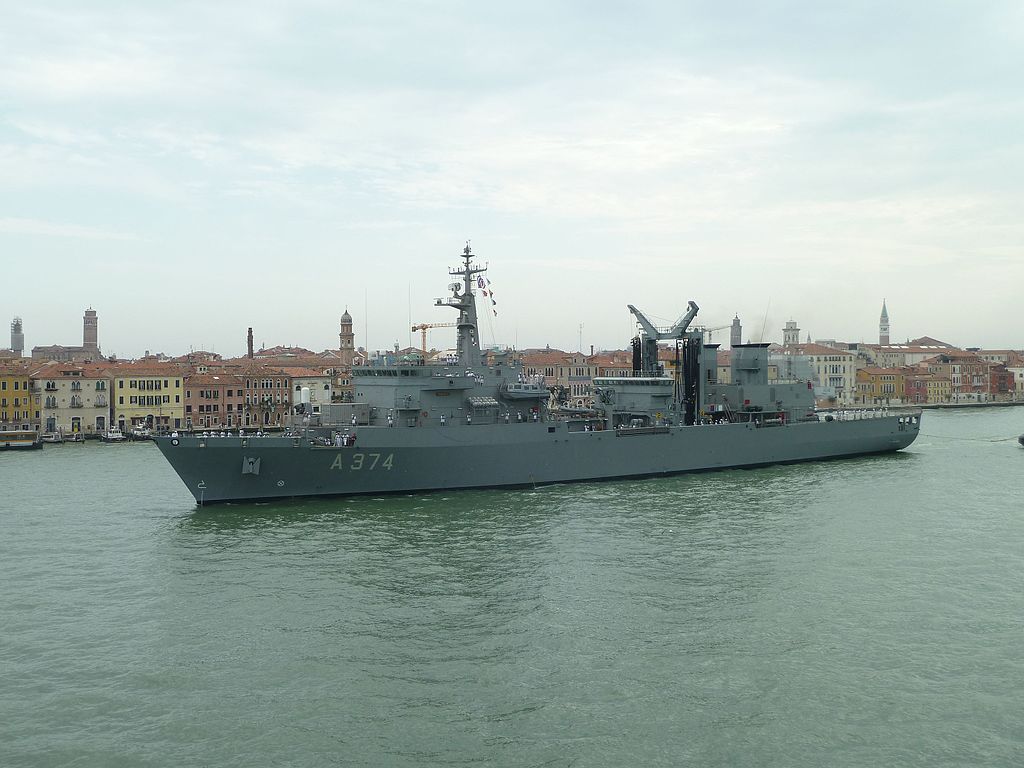 HS_Promitheus_in_Venice_04