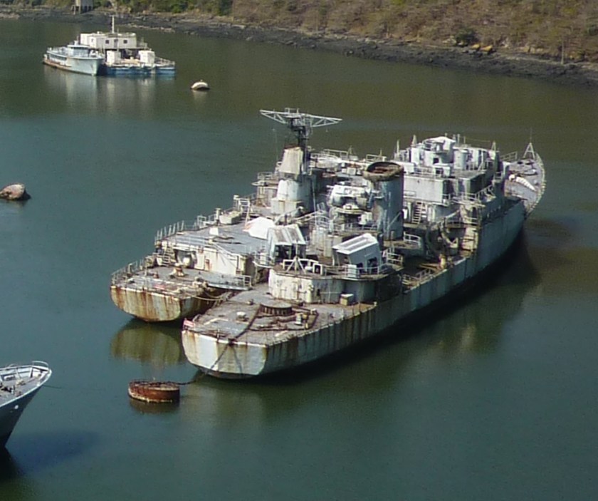 Landévennec_detailofComandantRivieraFF