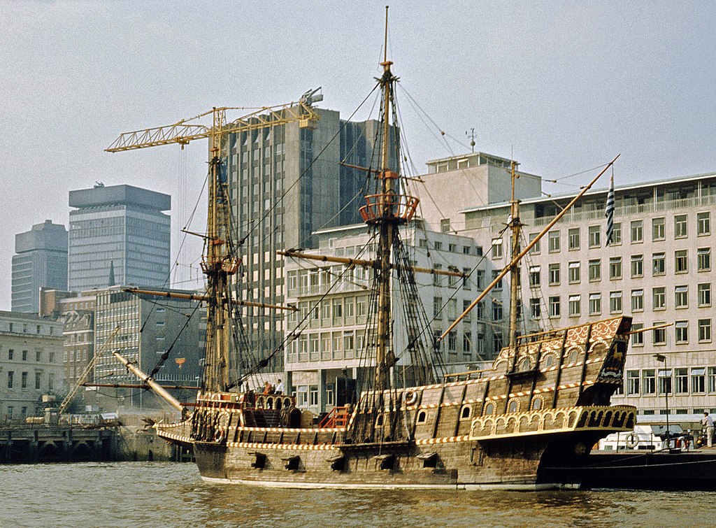 Golden_Hinde_S_London_05-1974